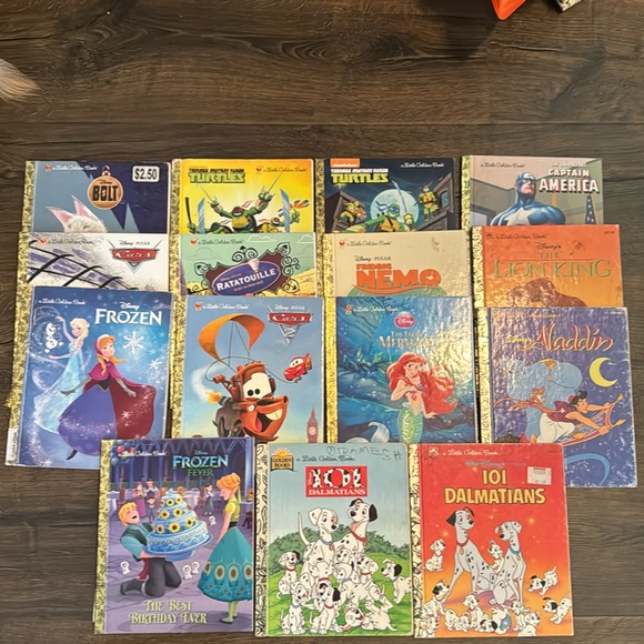 Golden books, lot #20, 15 books - Picture 3 of 4
